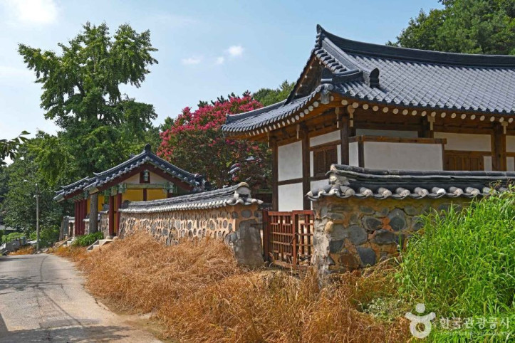 백산서원(익산) 여행 추천 - 메고지고