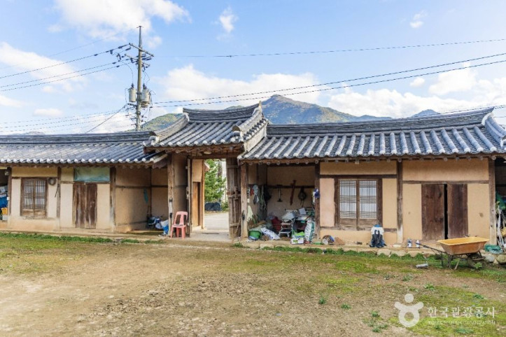 괴산 김항묵 고택 여행 추천 - 메고지고