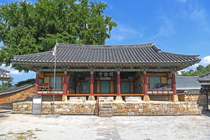 무장향교 여행 추천 - 메고지고
