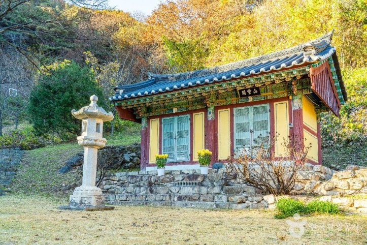 장육사 여행 추천 - 메고지고