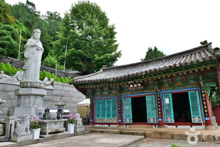 백련사(서대문) 여행 추천 - 메고지고