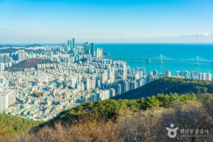 금련산 여행 추천 - 메고지고