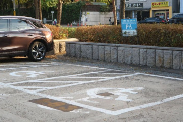 신선경과 류인호 묘역 여행 추천 - 메고지고