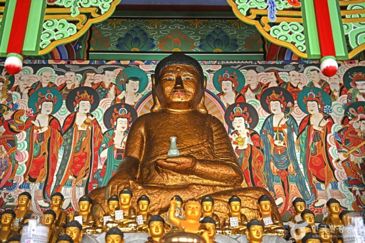 괴산 보안사 석조약사여래좌상 여행 추천 - 메고지고