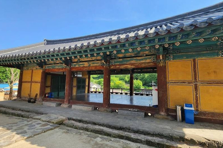 김산향교 여행 추천 - 메고지고