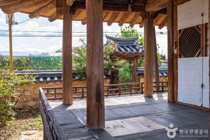 영천 만취당 고택 여행 추천 - 메고지고