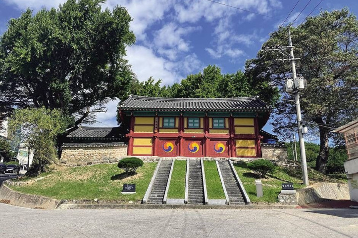 횡성향교 여행 추천 - 메고지고