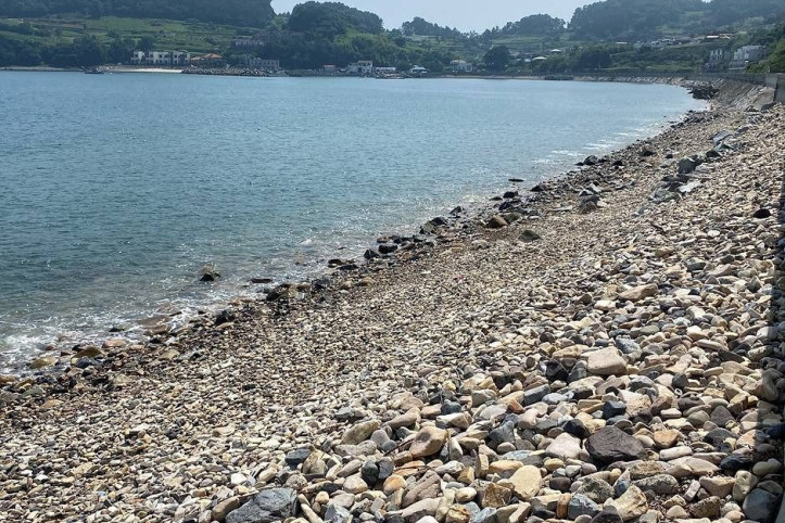 천하몽돌해수욕장 여행 추천 - 메고지고