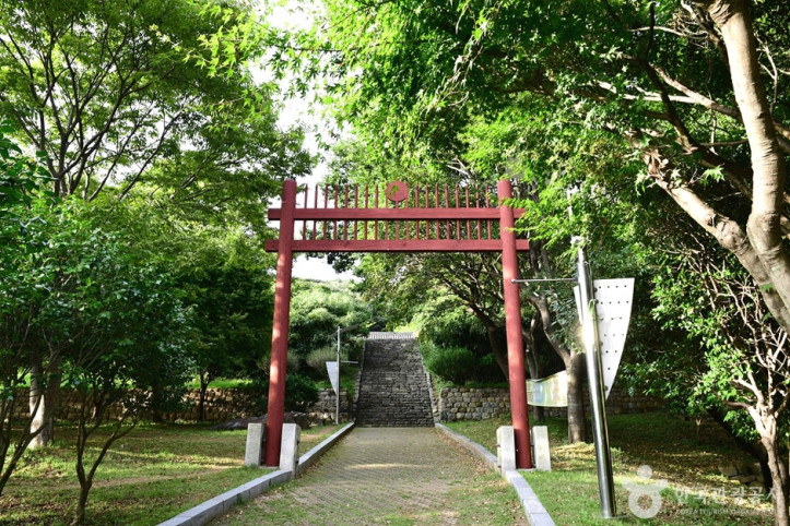 여수 충민사 여행 추천 - 메고지고