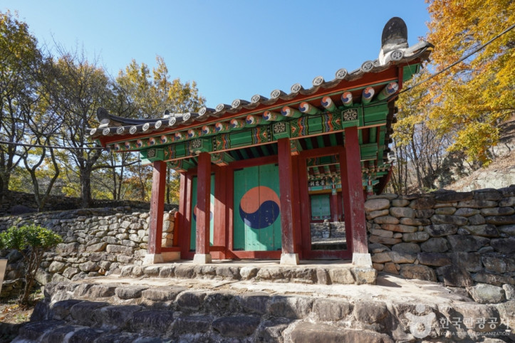 경충사(정기룡장군유허지) 여행 추천 - 메고지고