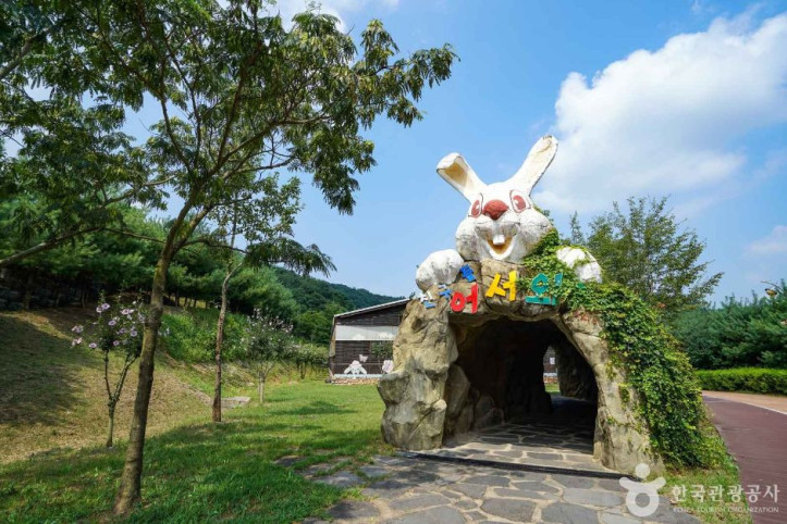 산토끼 노래동산 여행 추천 - 메고지고