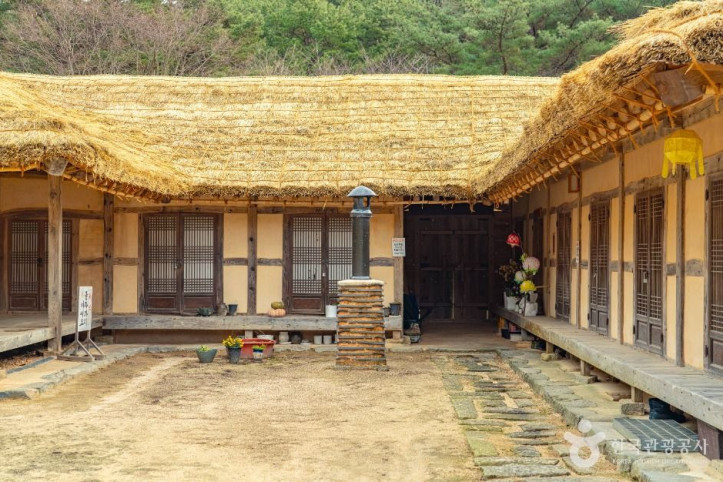 이응로선생사적지(수덕여관) 여행 추천 - 메고지고