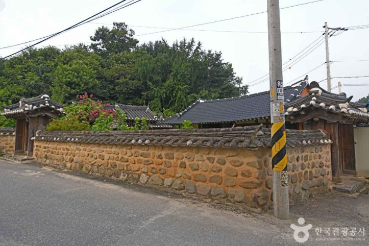 봉강서원(완주) 여행 추천 - 메고지고