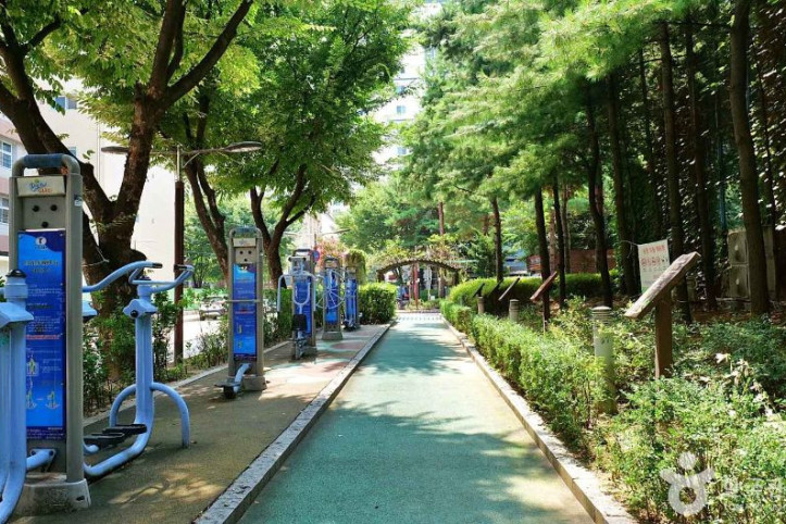 구로근린공원(이씨레물리노공원) 여행 추천 - 메고지고