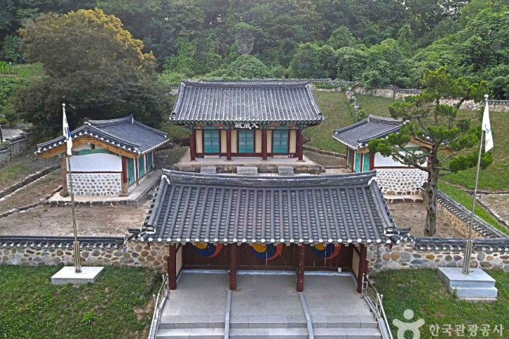진천향교 여행 추천 - 메고지고