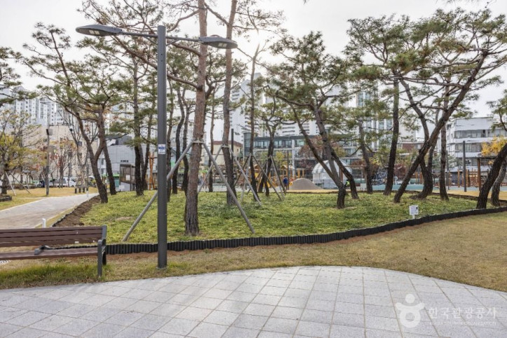 구로리어린이공원 여행 추천 - 메고지고