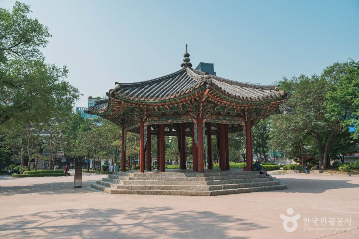 탑골공원 여행 추천 - 메고지고