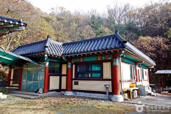 용담사(충주) 여행 추천 - 메고지고