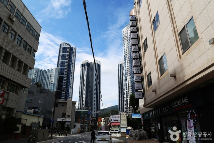 해운대온천센터 여행 추천 - 메고지고
