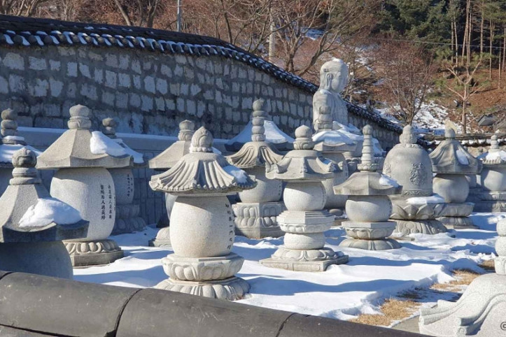 백련사(가평) 여행 추천 - 메고지고