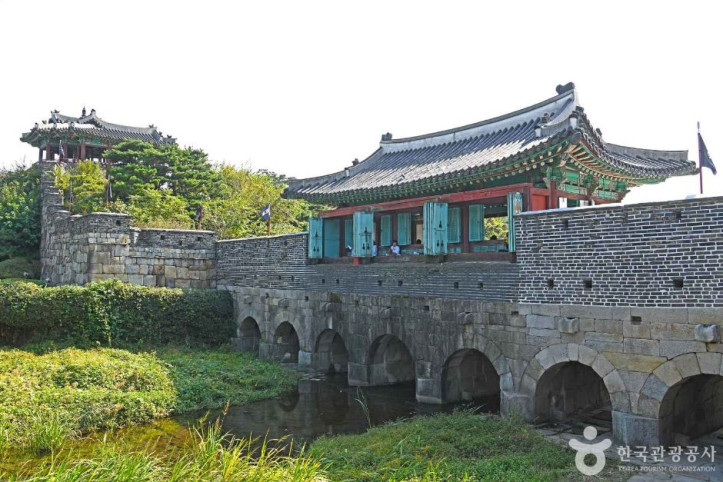 화홍문(華虹門) 여행 추천 - 메고지고