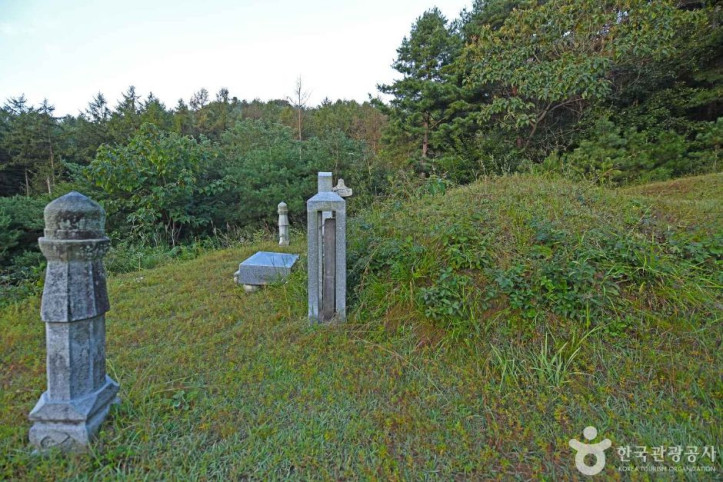 춘천한백록묘역 여행 추천 - 메고지고