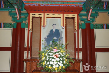 덕산 메타세쿼이아길 여행 추천 - 메고지고