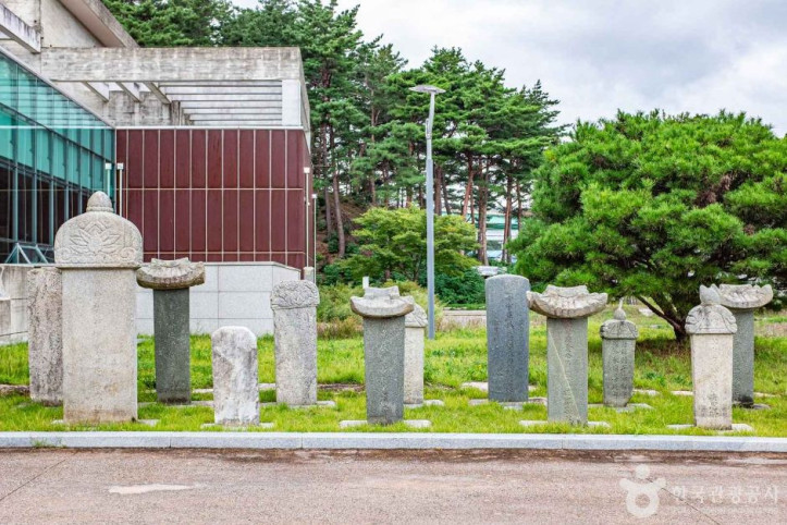 울진 봉평리 신라비 여행 추천 - 메고지고
