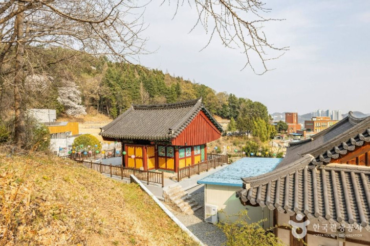 흥륜사(순천) 여행 추천 - 메고지고
