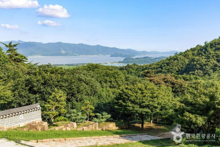 백련사(강진) 여행 추천 - 메고지고
