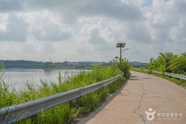 백산저수지 여행 추천 - 메고지고