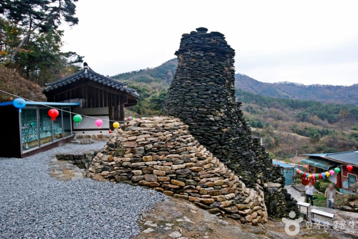 충주 부흥사 방단적석유구 여행 추천 - 메고지고