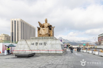 충무공 이순신 동상 여행 추천 - 메고지고