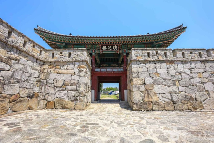 언양읍성 여행 추천 - 메고지고