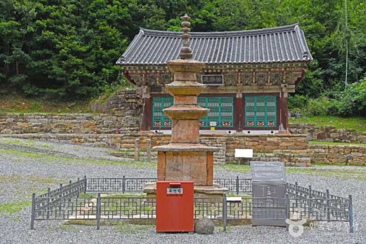 신륵사(제천) 여행 추천 - 메고지고