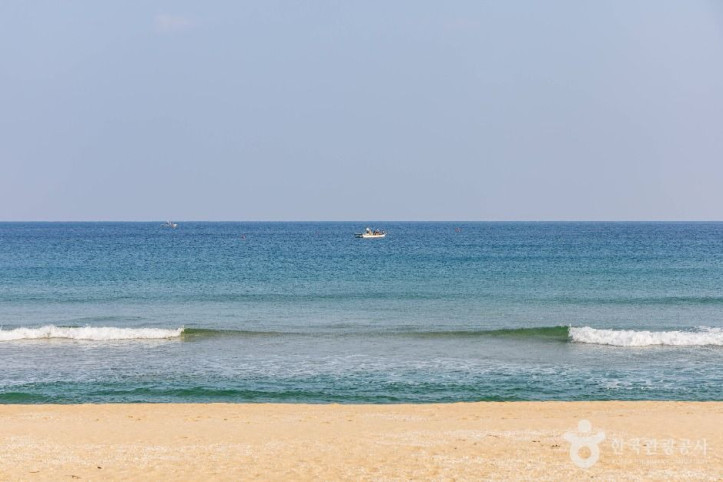 초도해변 여행 추천 - 메고지고