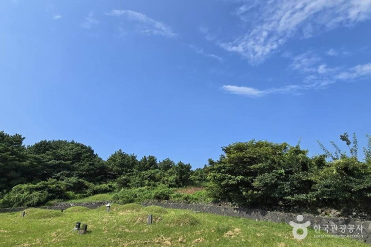 열안지오름(봉개동) 여행 추천 - 메고지고