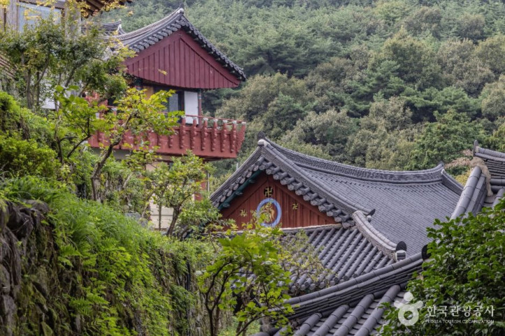 화방사(남해) 여행 추천 - 메고지고