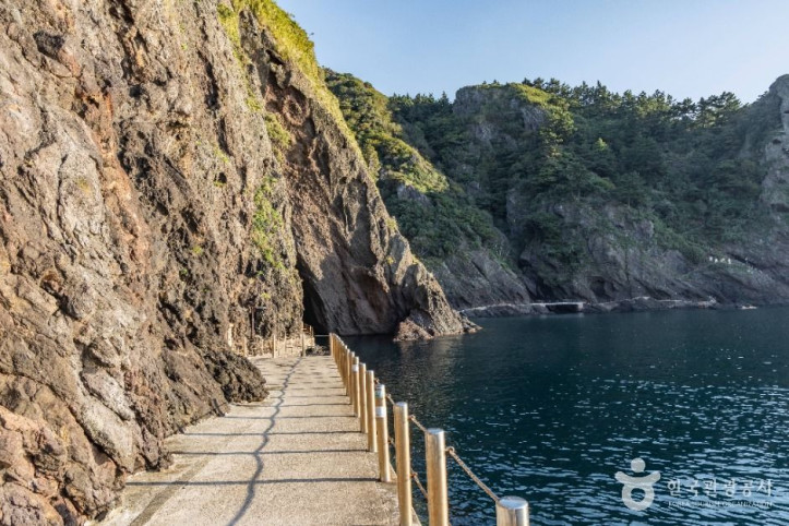 행남 도동 해안산책로 (울릉도,독도 국가지질공원) 여행 추천 - 메고지고