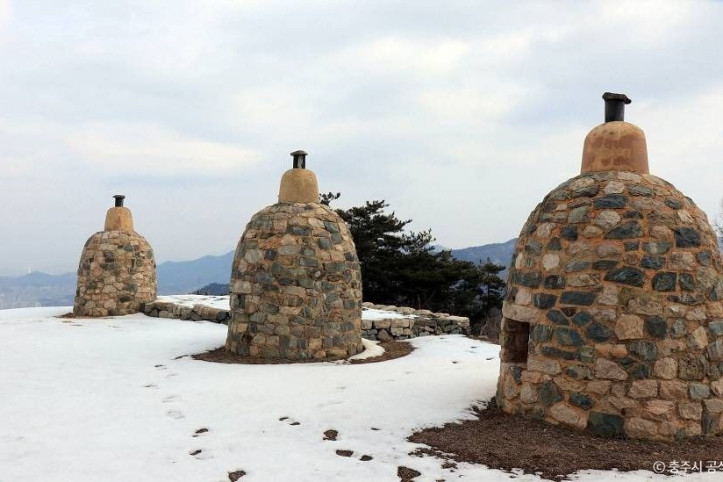 충주 대림산성 여행 추천 - 메고지고