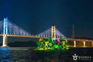 돝섬(창원) 여행 추천 - 메고지고