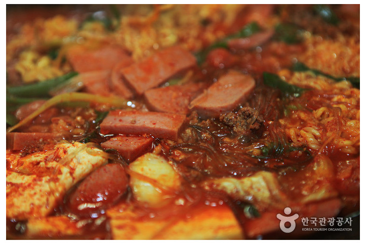 의정부 부대찌개거리 여행 추천 - 메고지고