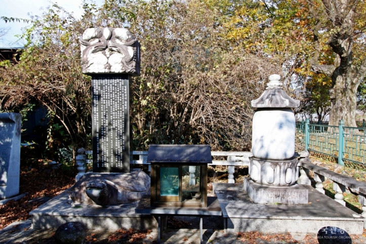 충주 원평리 석조여래입상 여행 추천 - 메고지고
