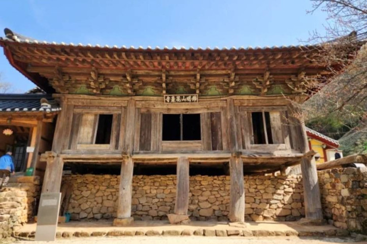 화암사(완주) 여행 추천 - 메고지고