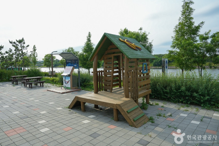 아라천환경놀이터 여행 추천 - 메고지고