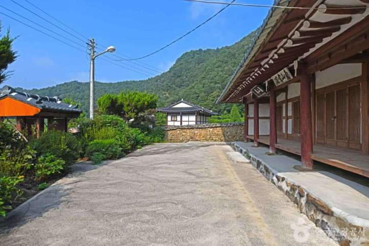 구산서원 여행 추천 - 메고지고