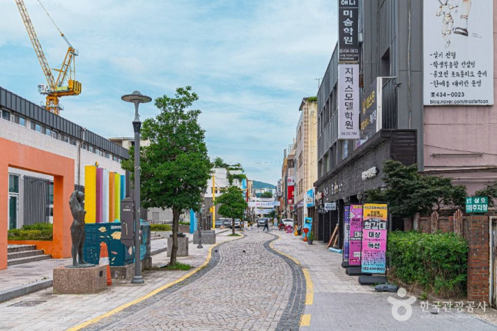 광주 예술의 거리 여행 추천 - 메고지고