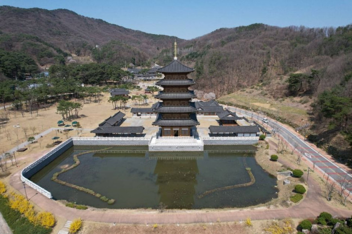 사명대사공원 여행 추천 - 메고지고