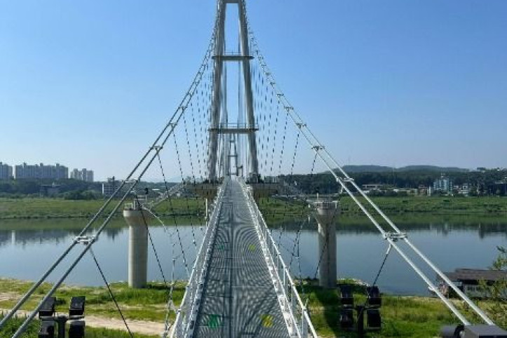 남한강출렁다리 여행 추천 - 메고지고