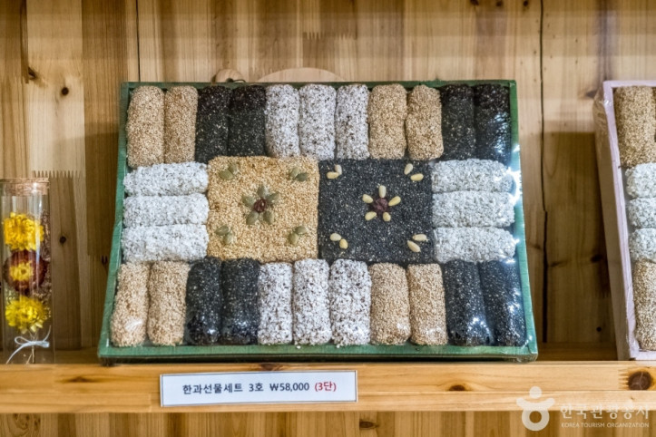 강릉 모래내 한과마을(갈골한과) 여행 추천 - 메고지고